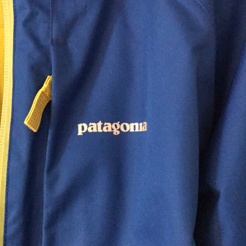Boys’ Patagonia snow jacket